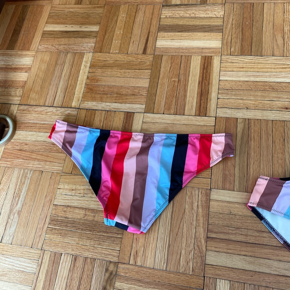 Solid & Striped Malibu Bikini - image 6